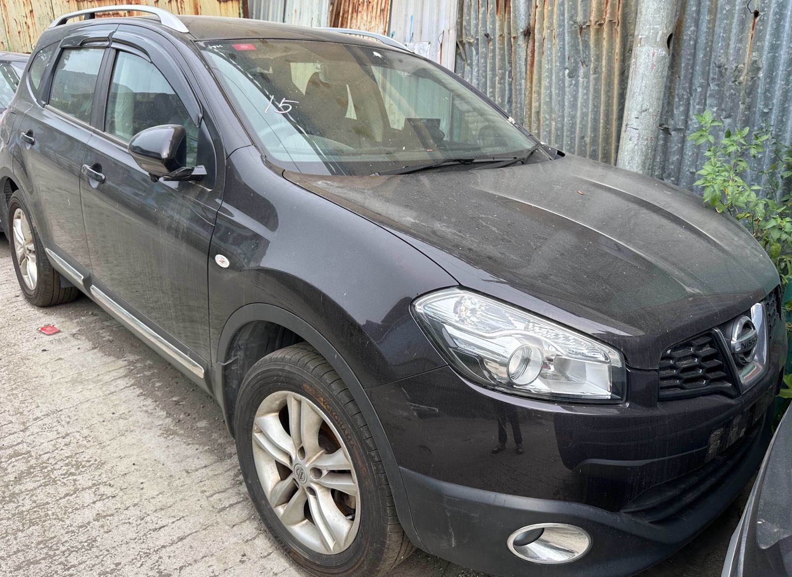 ФОНАРЬ NISSAN ПРАВЫЙ 26550BR50A YE123